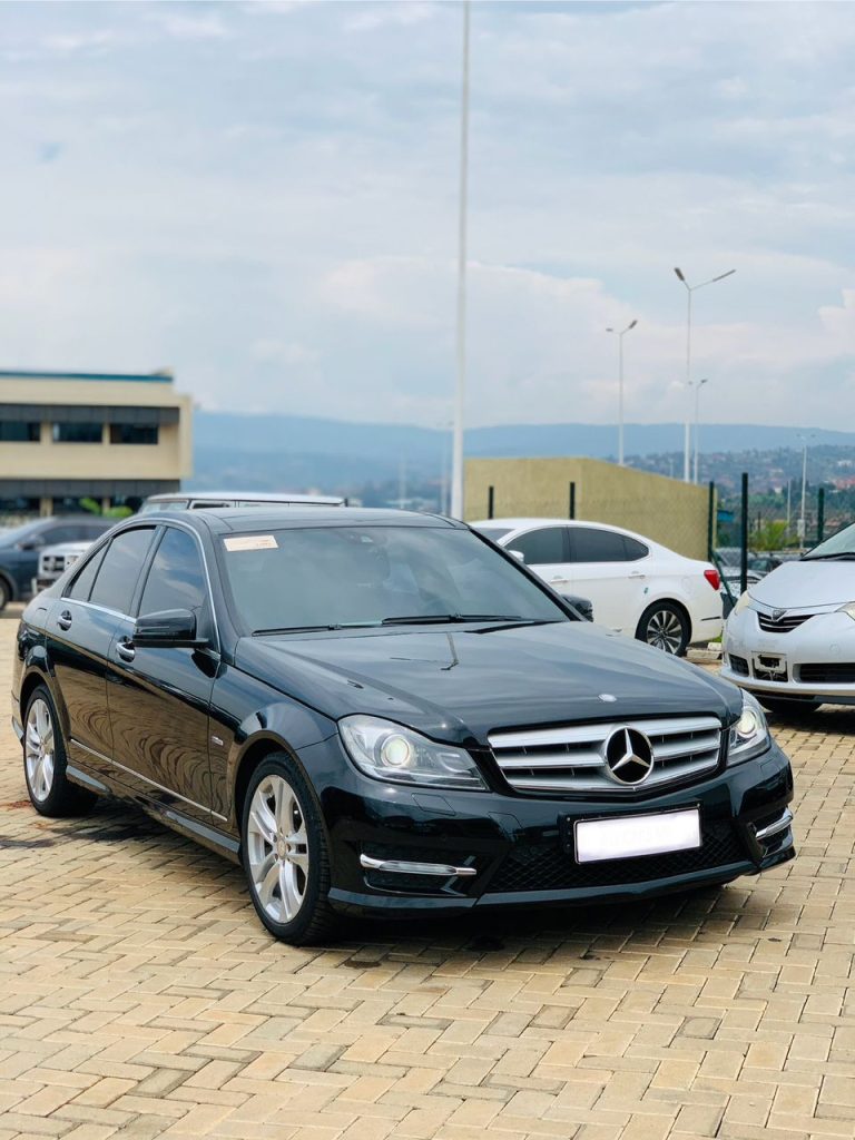 Mercedes-Benz c200 2010