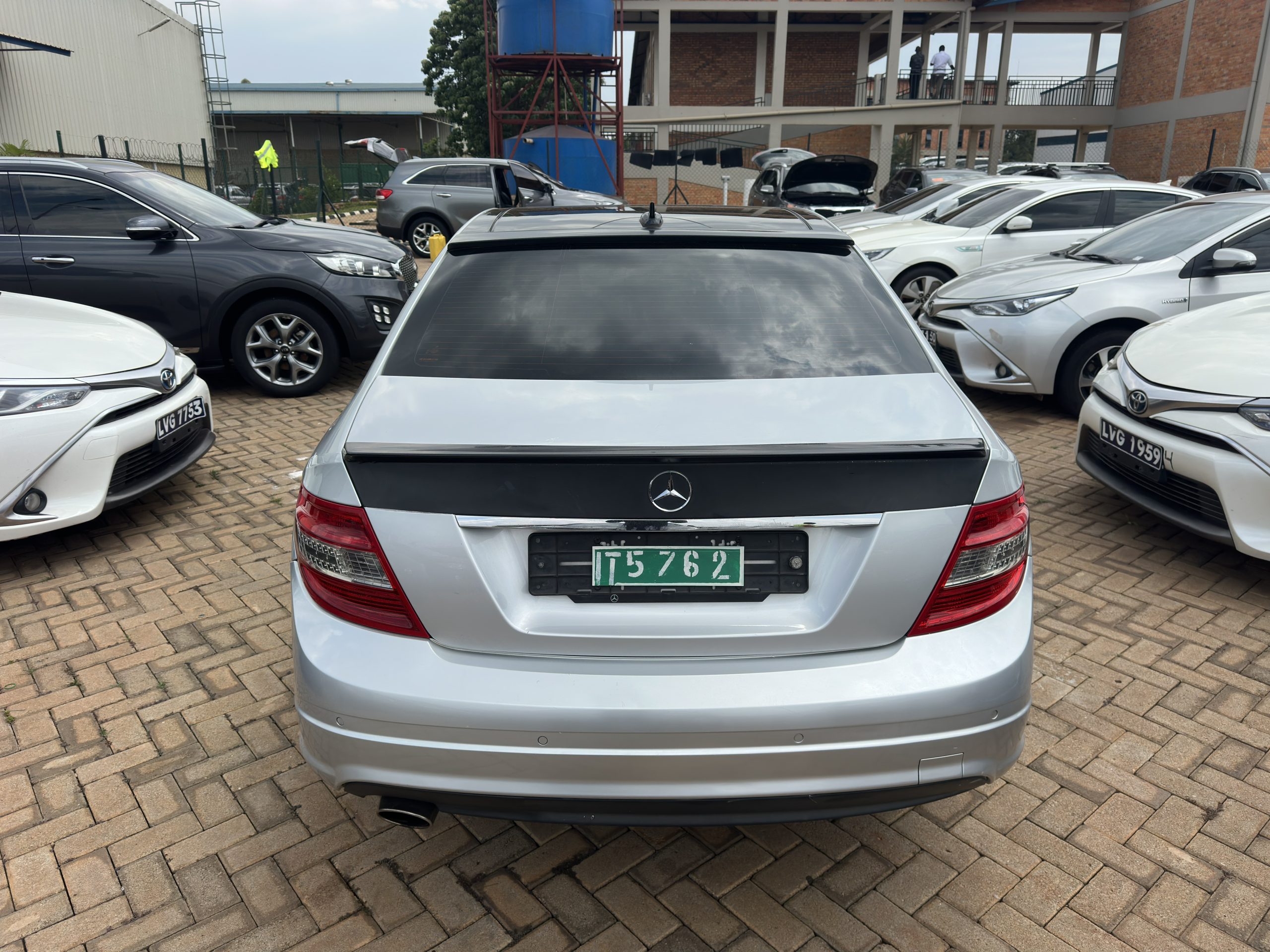 Mercedes Benz C200 2011