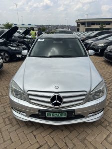Mercedes Benz C200 2011