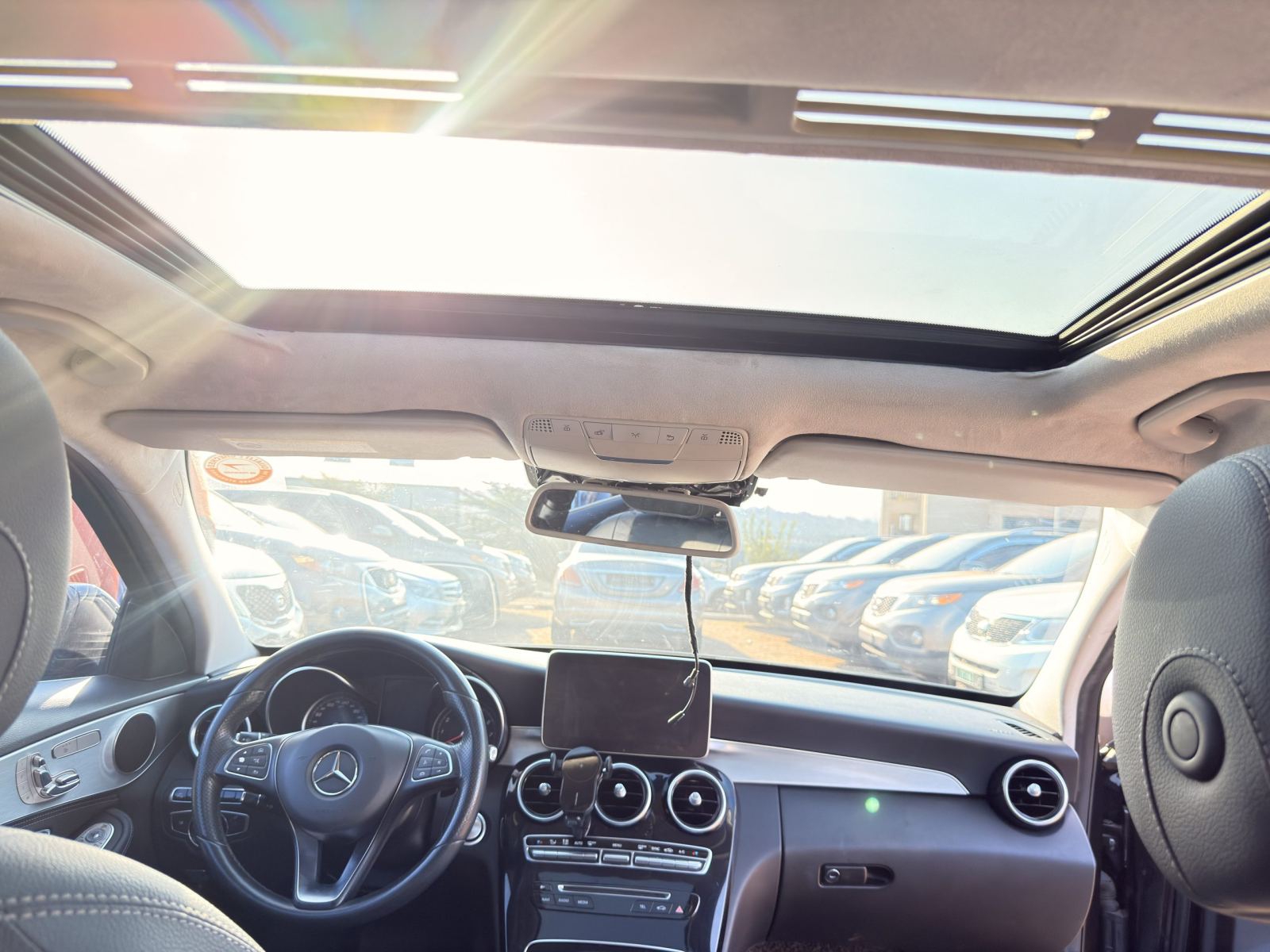 Mercedes Benz C200 2015