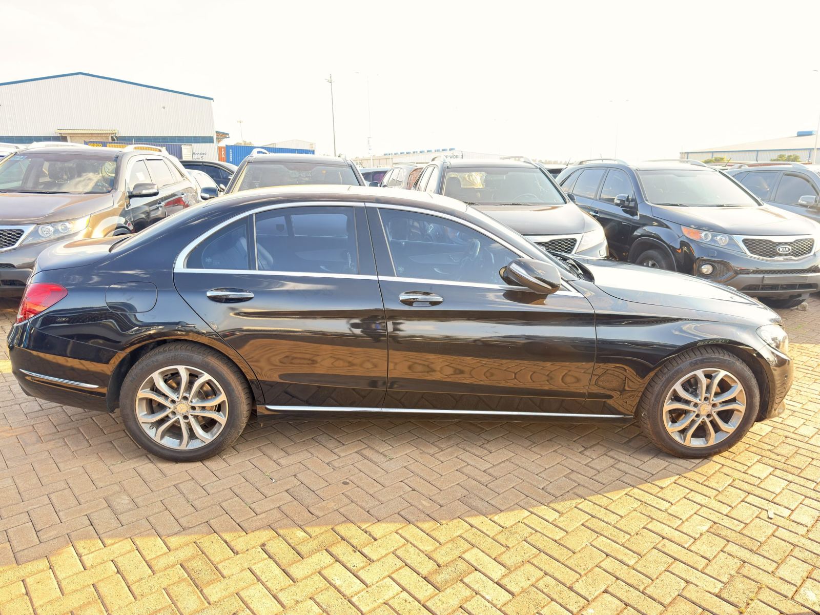 Mercedes Benz C200 2015